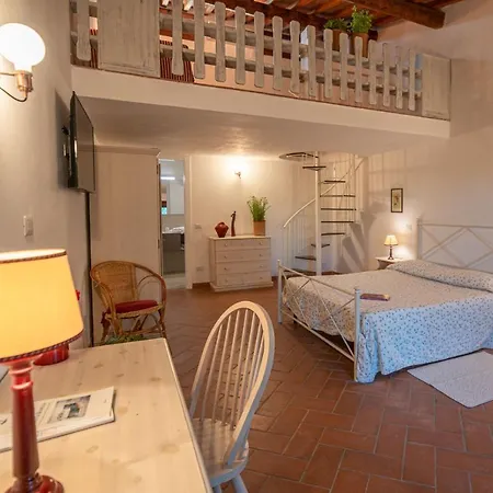 Country house Tenuta Di Poggio Cavallo *