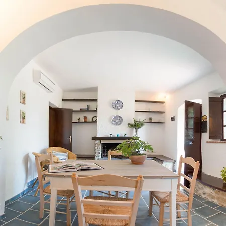 Tenuta Di Poggio Cavallo Istia dʼOmbrone